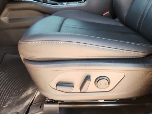 New 2025 Kia Sorento S image 18