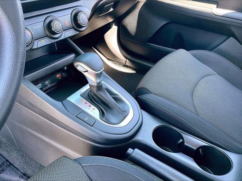 Used 2024 Kia Forte LXS FWD image 19