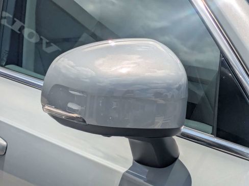 Certified 2024 Volvo XC90 B5 Plus w/ Protection Package Premier AWD/4WD image 12