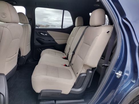 Used 2023 Chevrolet Traverse LS w/ Safety Package AWD/4WD image 7