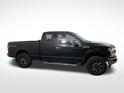 Used 2018 Ford F150 XLT w/ Equipment Group 302A Luxury AWD/4WD image 2