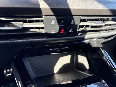 Used 2023 Volkswagen GTI Autobahn image 21