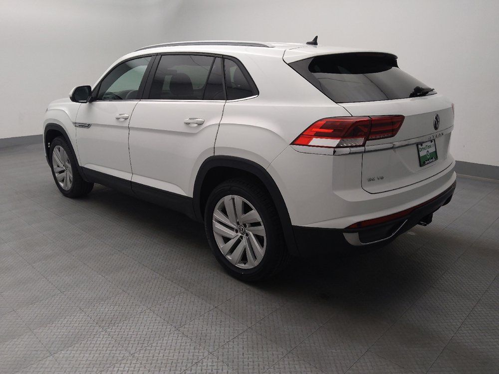 Used 2022 Volkswagen Atlas Cross Sport SE FWD image 3