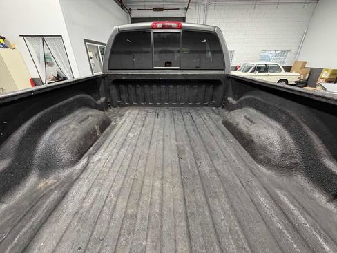 Used 2006 Dodge Ram 2500 Truck SLT image 7