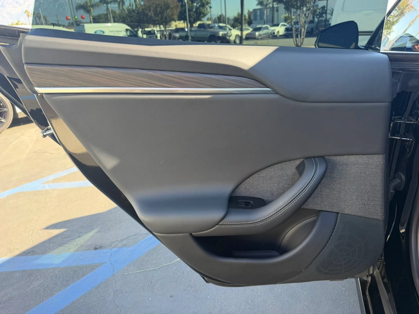 Used 2023 Tesla Model S Standard Range AWD/4WD image 27