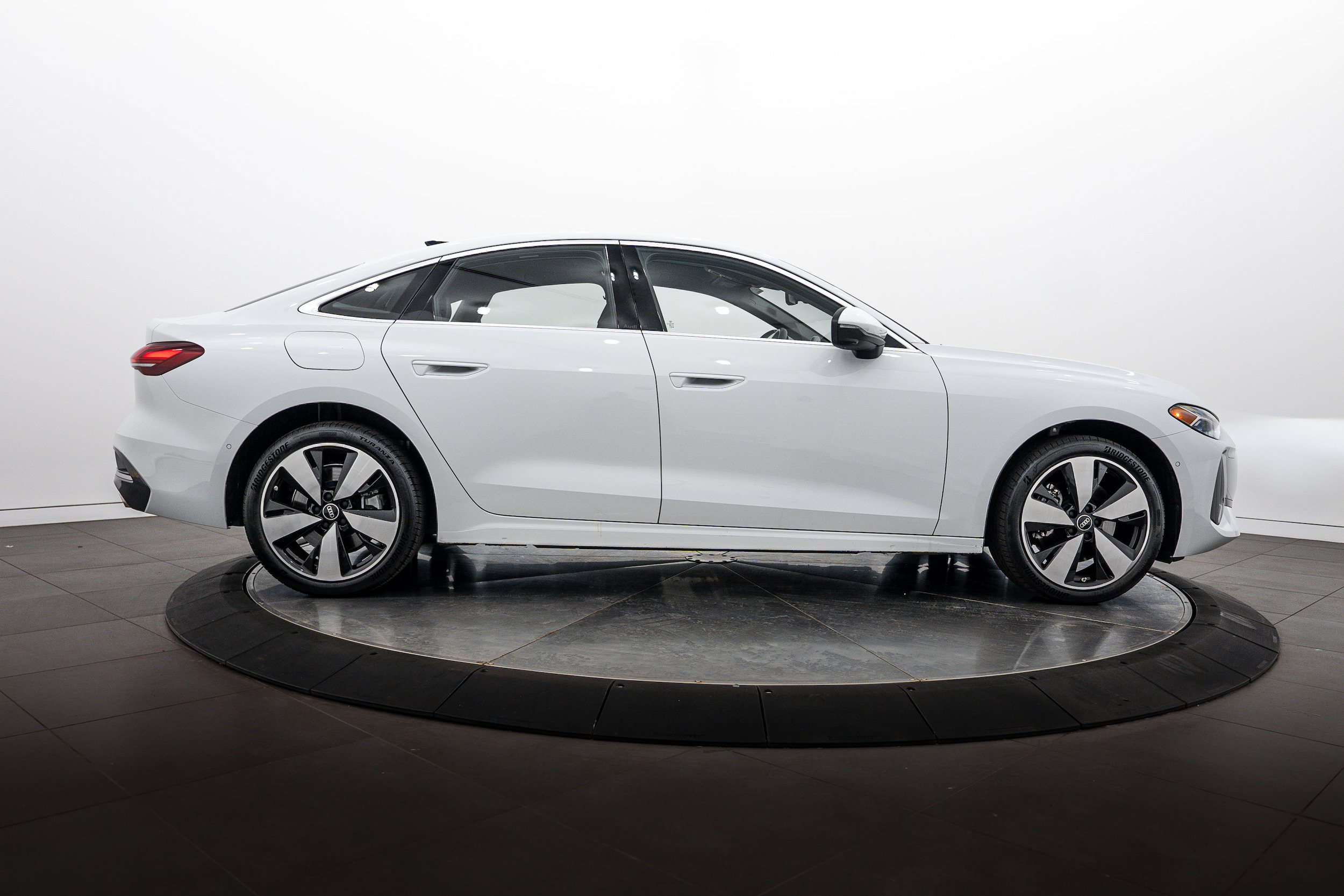 Used 2025 Audi A5 Premium Plus w/ Premium Plus AWD/4WD image 3