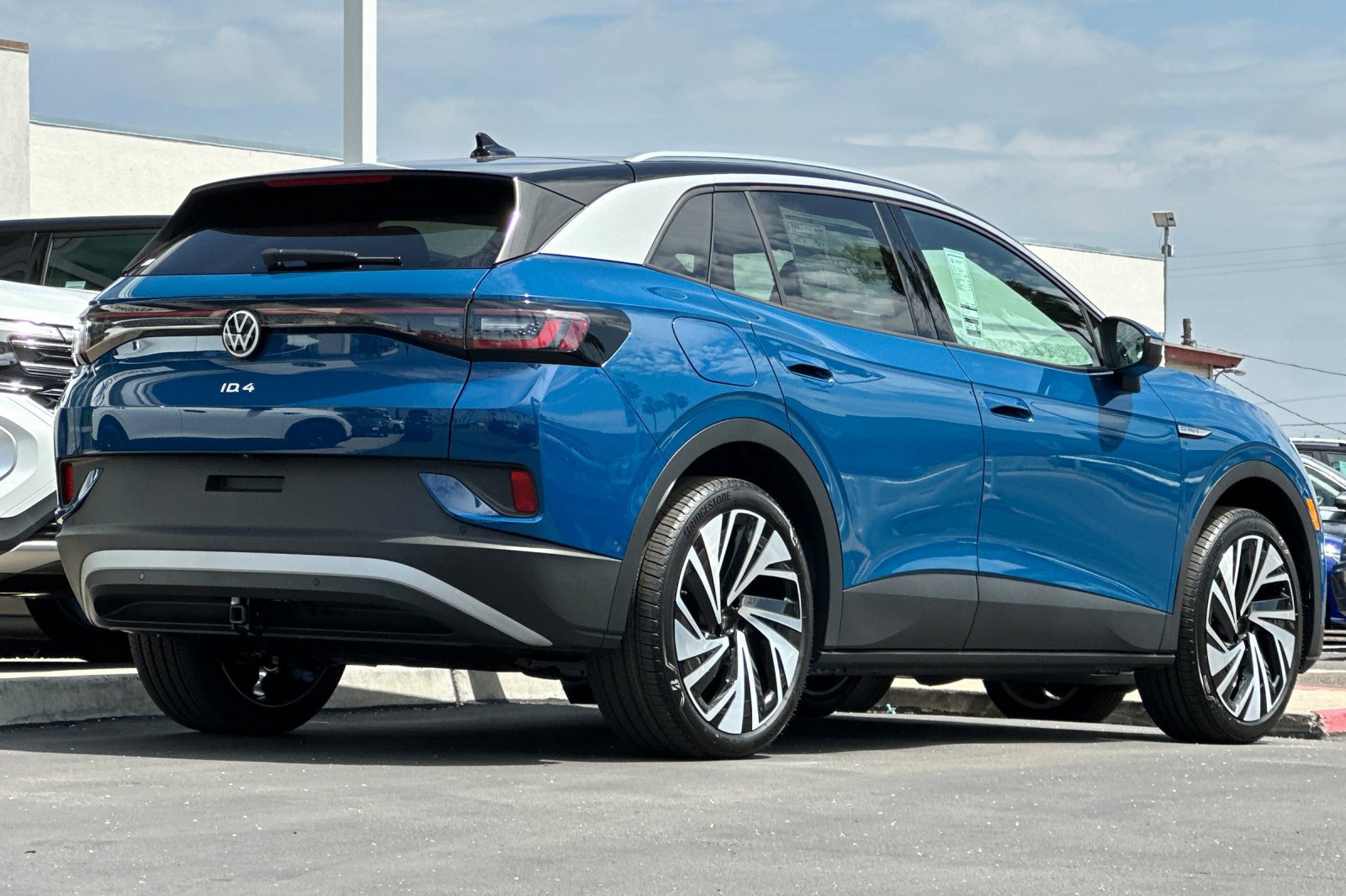 New 2026 Volkswagen ID.4 Pro S Plus AWD/4WD image 5