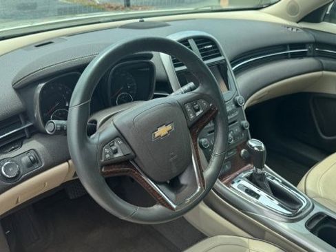 Used 2013 Chevrolet Malibu LT FWD image 7