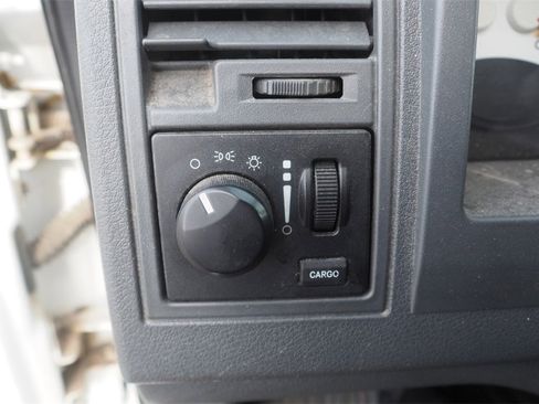 Used 2006 Dodge Dakota ST image 15