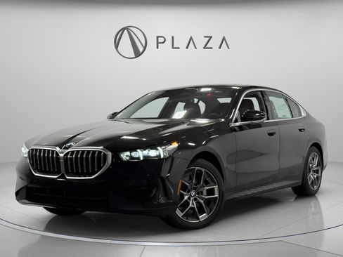 New 2026 BMW 530i xDrive w/ Convenience Package image 1