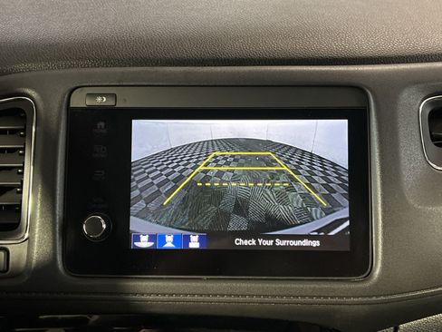 Used 2019 Honda HR-V EX-L image 19