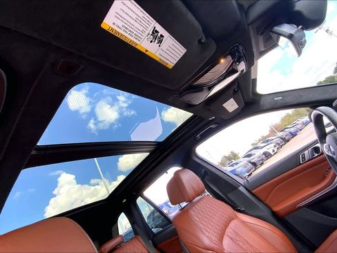 Used 2023 BMW X5 sDrive40i w/ Executive Package image 13