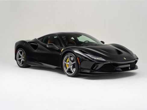 Used 2021 Ferrari F8 Tributo RWD image 8
