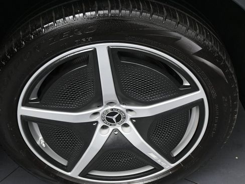 Used 2023 Mercedes-Benz EQE 500 4MATIC SUV image 40