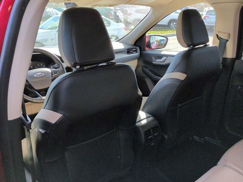 Used 2020 Ford Escape SEL image 19