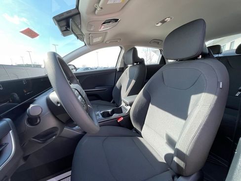 New 2026 Kia K4 FWD image 19