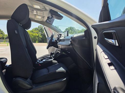 Used 2016 Scion iA FWD image 30