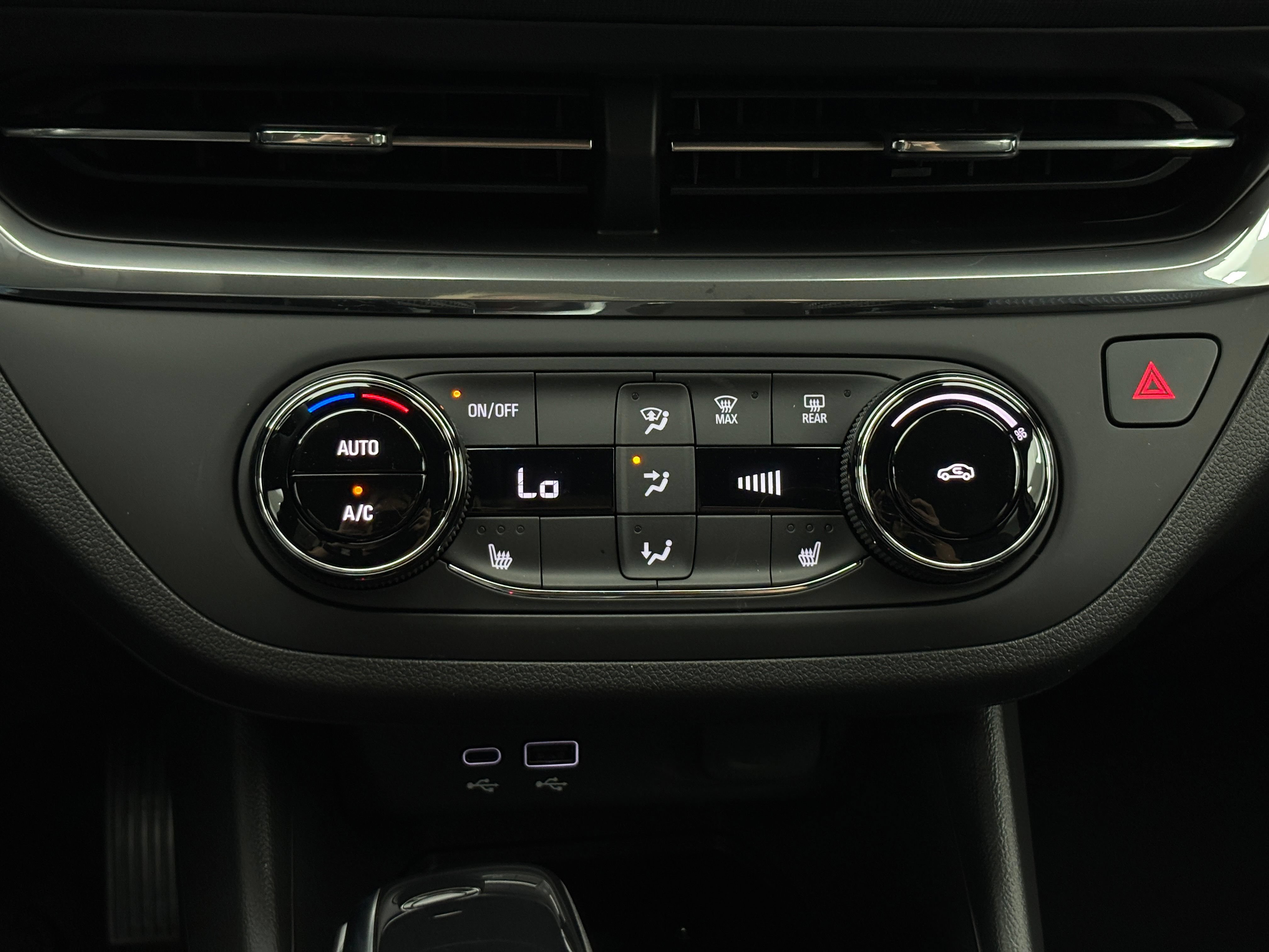 New 2026 Buick Envista Sport Touring w/ Convenience I Package FWD image 24