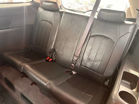 Used 2012 Buick Enclave Leather w/ Trailering Provision Package FWD image 17