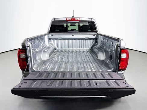 New 2025 GMC Canyon Elevation w/ Convenience Package image 25
