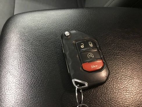 Used 2022 Jeep Wrangler Unlimited Sport AWD/4WD image 11