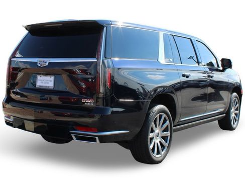 Used 2022 Cadillac Escalade ESV Premium Luxury Platinum image 5