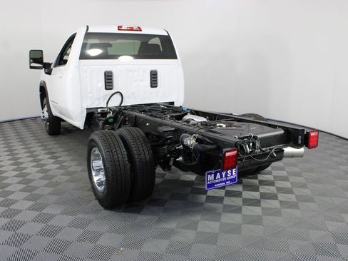 New 2026 GMC Sierra 3500 SLE w/ SLE Convenience Package AWD/4WD image 16