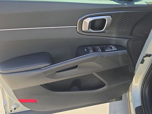 New 2026 Kia Sorento S w/ S Panoramic Sunroof Package FWD image 17