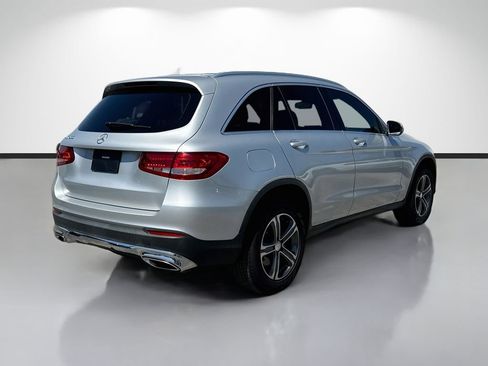 Used 2017 Mercedes-Benz GLC 300 image 3
