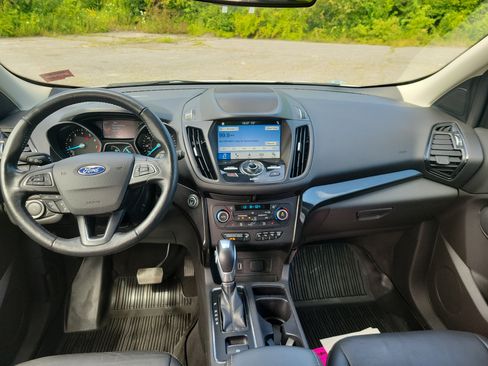 Used 2019 Ford Escape Titanium AWD/4WD image 18