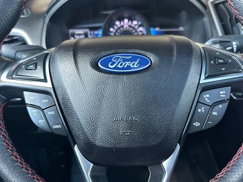 Certified 2022 Ford Edge ST-Line image 23