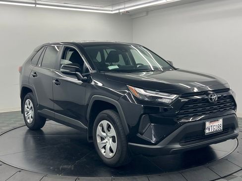 Used 2025 Toyota RAV4 LE FWD image 3