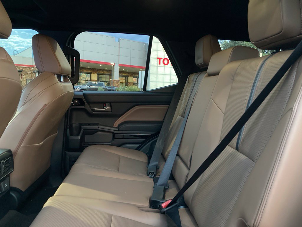 Certified 2026 Toyota 4Runner Limited AWD/4WD image 11