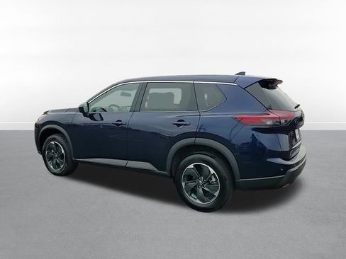 Used 2025 Nissan Rogue SV image 5