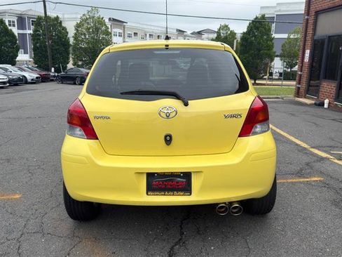 Used 2010 Toyota Yaris 2-Door Hatchback FWD image 8
