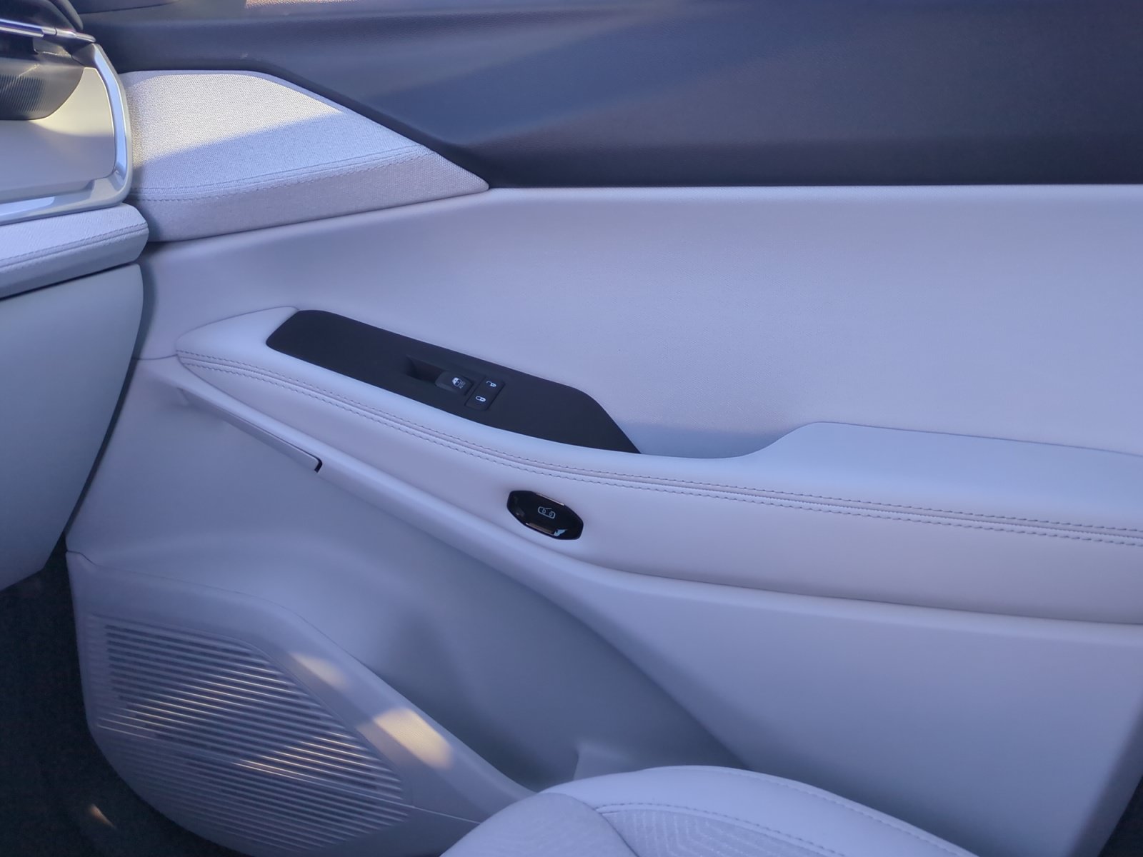 New 2026 Jeep Cherokee Laredo AWD/4WD image 16