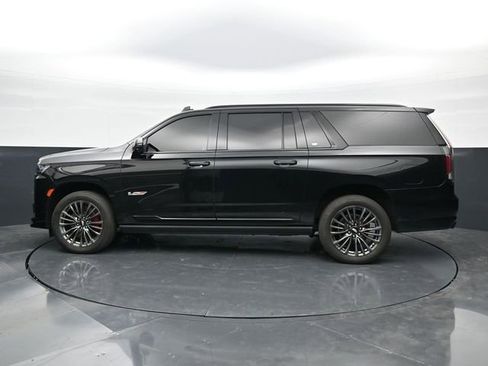 Used 2023 Cadillac Escalade ESV V AWD/4WD image 4