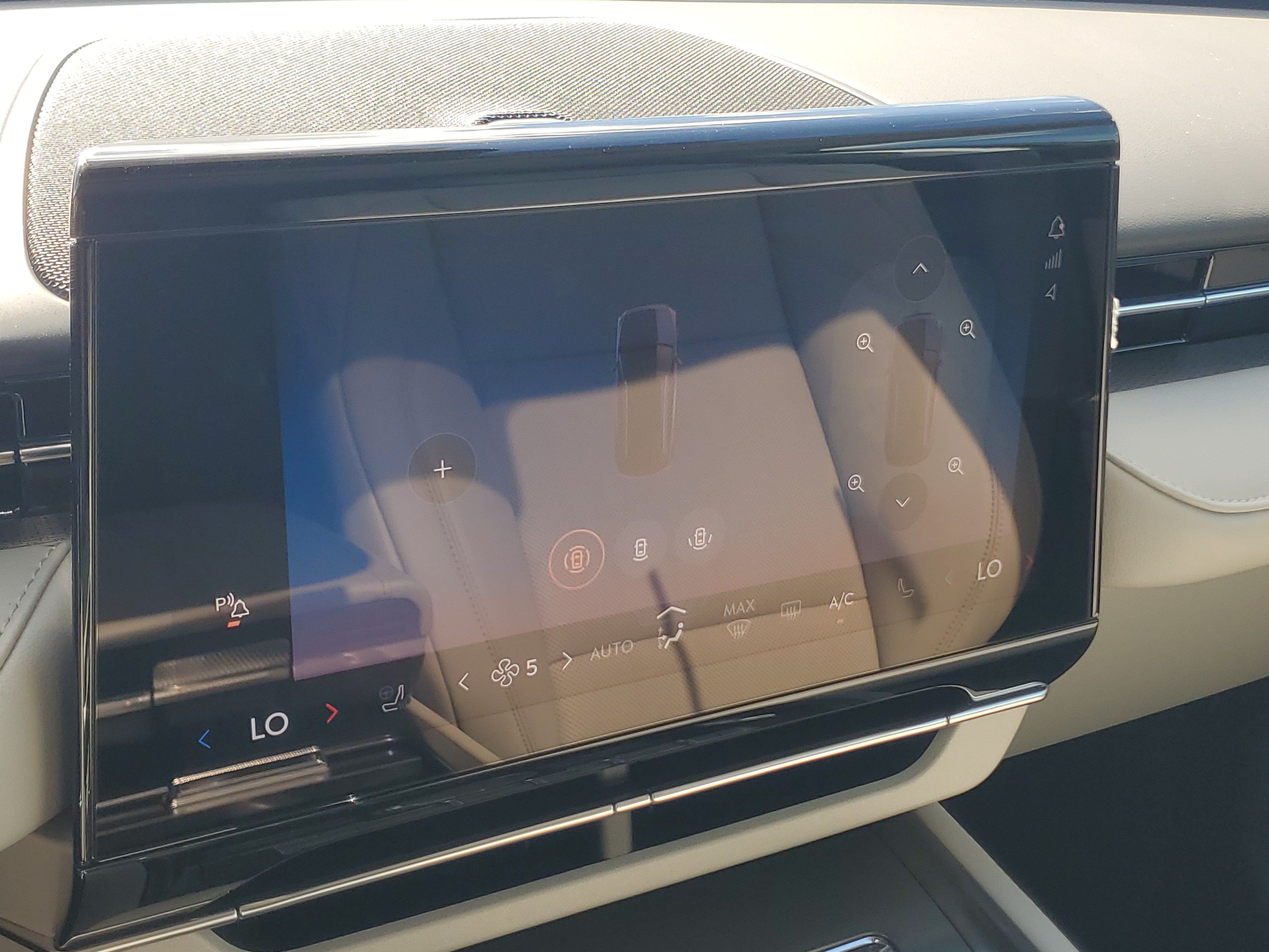 New 2026 Lincoln Nautilus Premier AWD/4WD image 24