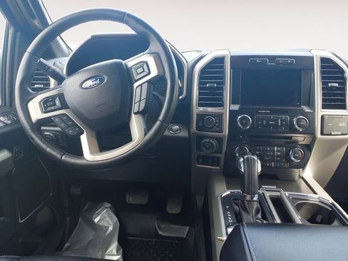 Used 2017 Ford F150 Lariat AWD/4WD image 10
