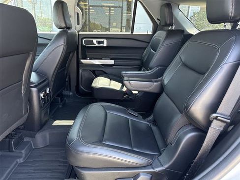 Certified 2023 Ford Explorer XLT w/ Equipment Group 202A RWD image 4