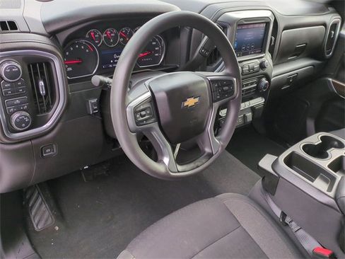 Used 2022 Chevrolet Silverado 2500 LT w/ Snow Plow Prep/Camper Package image 11