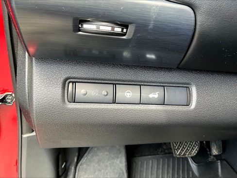 Used 2025 Nissan Pathfinder Rock Creek AWD/4WD image 37