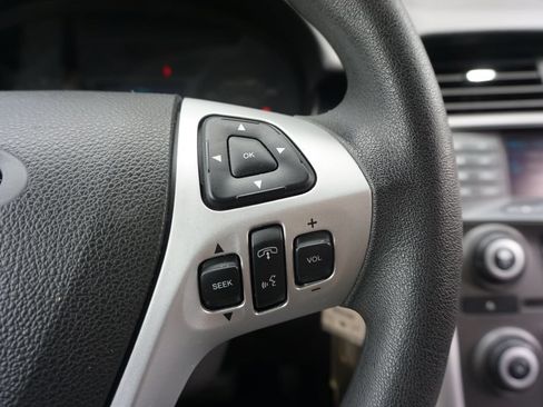 Used 2012 Ford Edge SE FWD image 8
