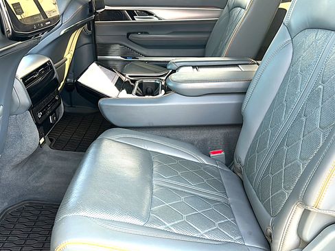 Used 2022 Jeep Grand Wagoneer Series III w/ Rear Seat Video Group 1 image 19