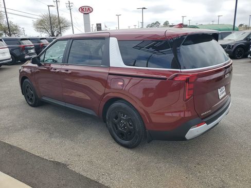 New 2026 Kia Carnival image 3