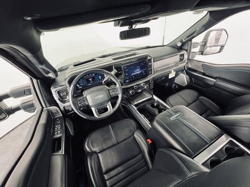 Used 2025 Ford F350 Platinum image 13