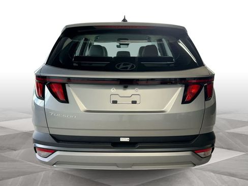 Used 2026 Hyundai Tucson SE FWD image 7