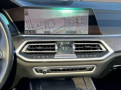 Used 2022 BMW X5 sDrive40i w/ Premium Package RWD image 6
