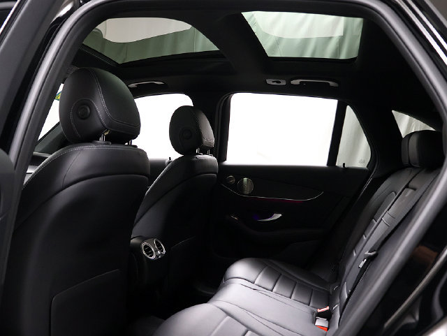 Used 2021 Mercedes-Benz GLC 300 4MATIC image 13