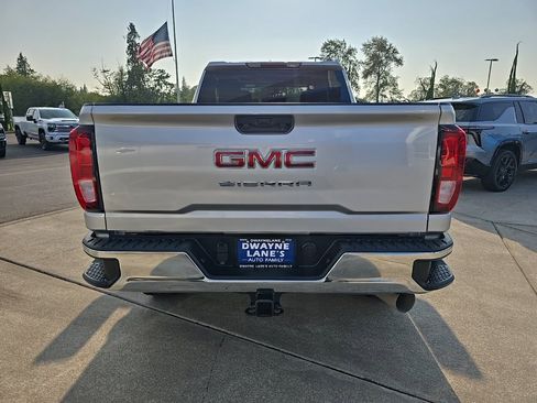 Used 2022 GMC Sierra 3500 Pro w/ Convenience Package image 5